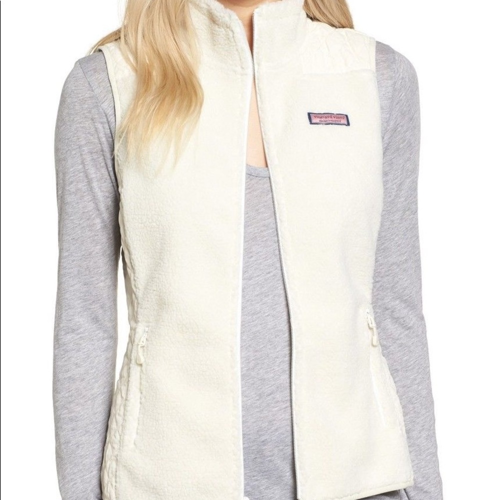 NWOT Vineyard Vines Cream Sherpa Vest